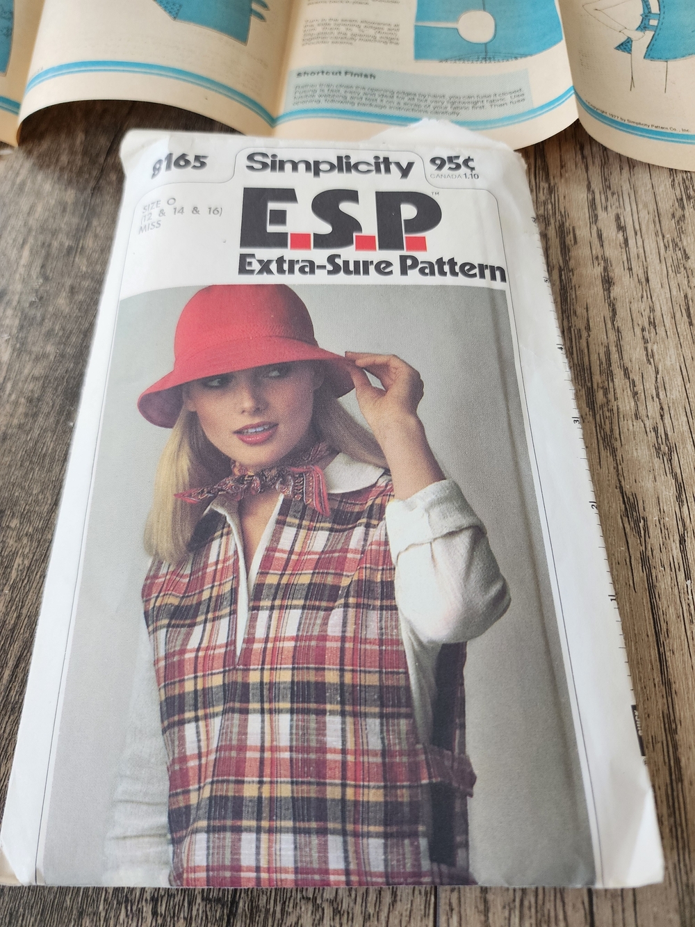 Vintage 1977 Simplicity 8165 Reversible Tabard Pattern Uncut 12 14 16